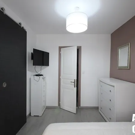 T3 Au Mont-dore, Hyper Centre, Proche Thermes, Bien Equipe, Max 4 Pers, Petit Chien Ok. - Fr-1-608-227 Apartment Le Mont-Dore